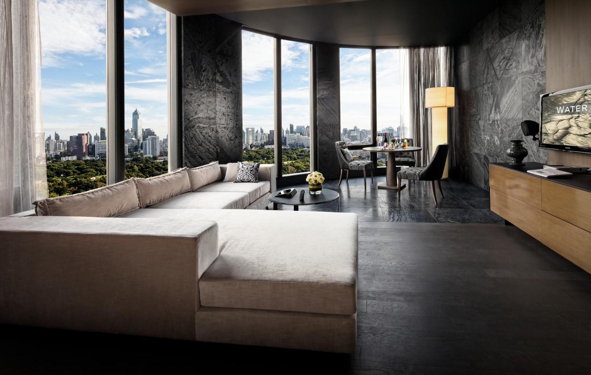 SO Suite dengan Manfaat Executive Lounge